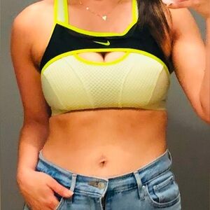Nike Dri-FIT ADV Alpha Ultrabreathe Sportsbra